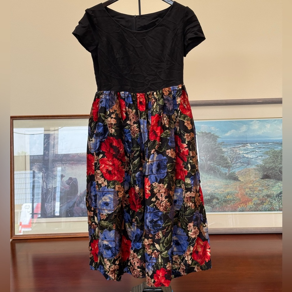 Floral Women’s Dress - Black, Red, Blue 8